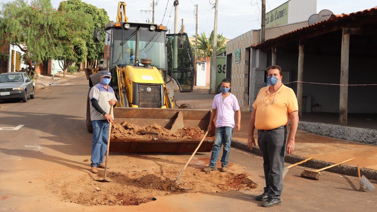 Ruas do Bairro Morada do Sol recebe melhorias por meio da ‘operação tapa-buracos’