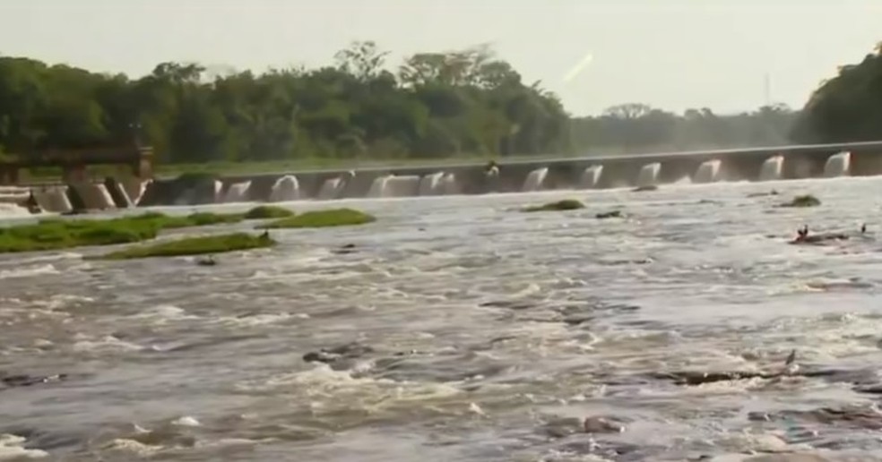 Após chuvas, nível do Rio Mogi Guaçu em Pirassununga registra vazão maior do que esperado