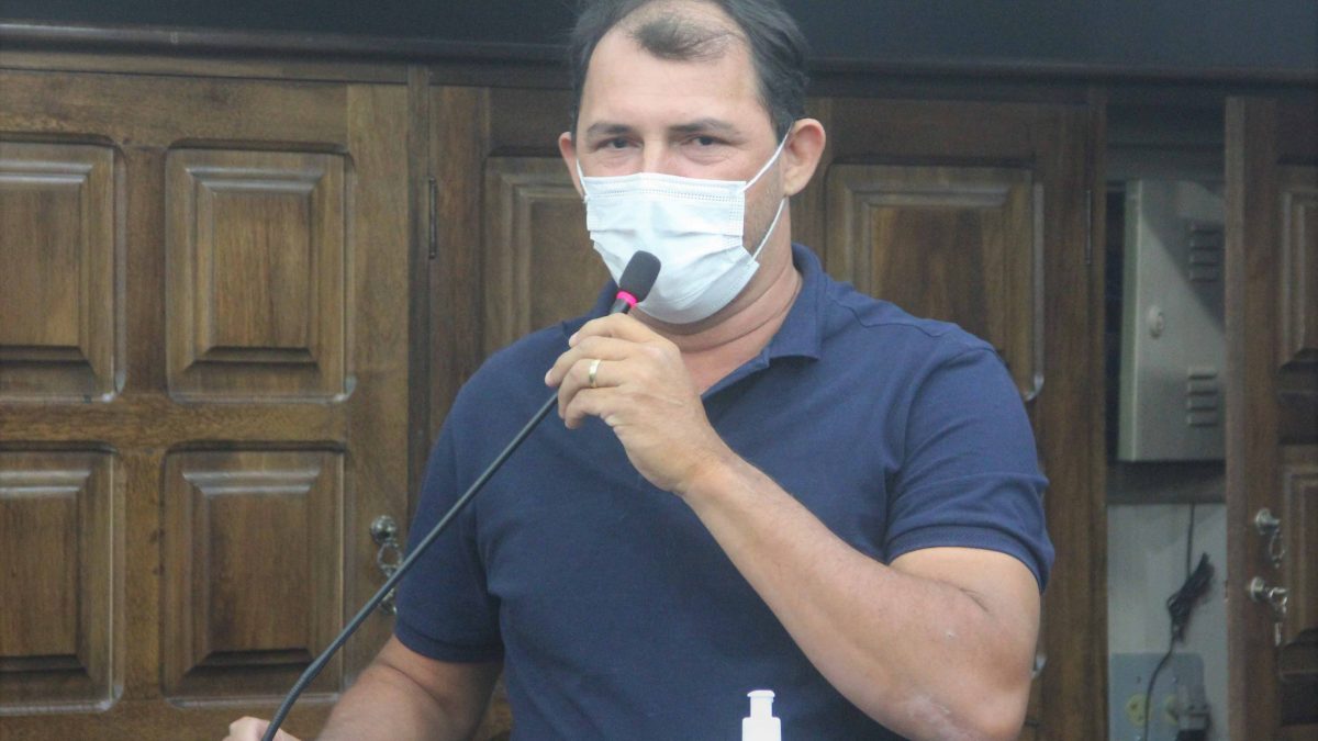 Vereador Jacaúna pede sinalização adequada na região central da cidade